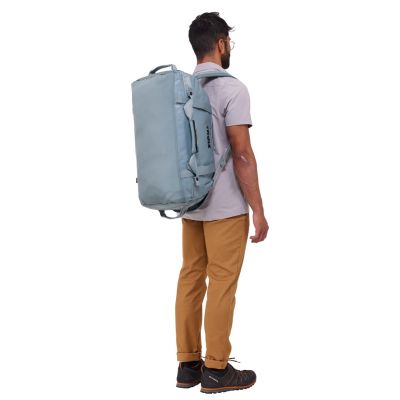 7. Thule Chasm TDSD302 Pond Gray Sports Bag 40L Polyester Gray