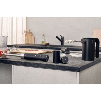 28. Starter kit: cordless hand mixer + battery black