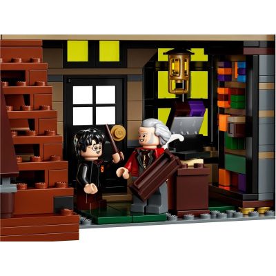 11. LEGO Harry Potter 75978 Diagon Alley