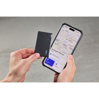 7. UAG Metropolis Wallet - wallet with a stand and a location card (Apple Find My and Google Find Hub), compatible with MagSafe (kevlar black)