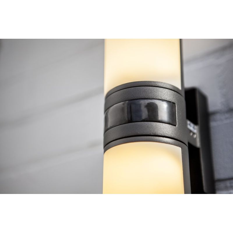 4. LUTEC CYRA LED outdoor wall lighting F