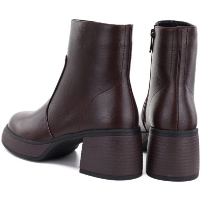 5. Women's leather ankle boots on a burgundy platform D&A S.Barski CR62-3369