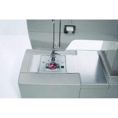 2. Singer 4423 Sewing Machine