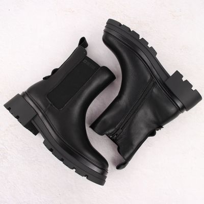 10. Big Star W INT2053 leather ankle boots INT2053