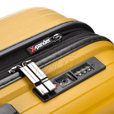 6. SwissBags Echo suitcase 67cm 17240