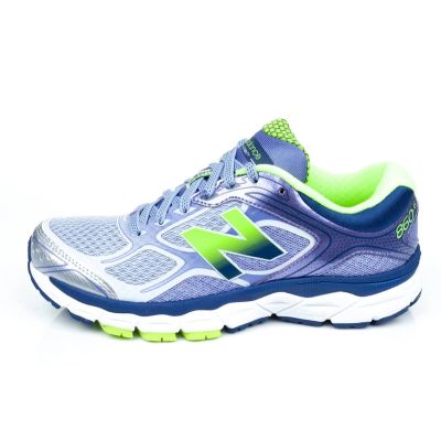 32. New Balance W W860GP6-D Running Shoes