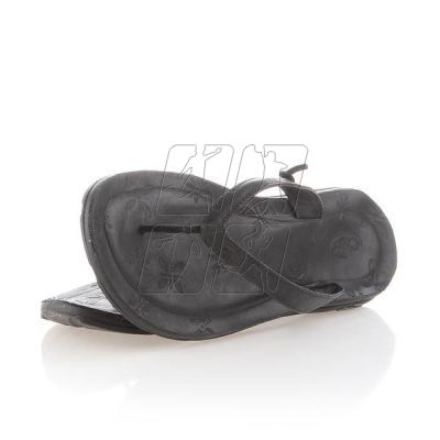 6. Chaco Locavore Black Flip-flops Wmn J102208