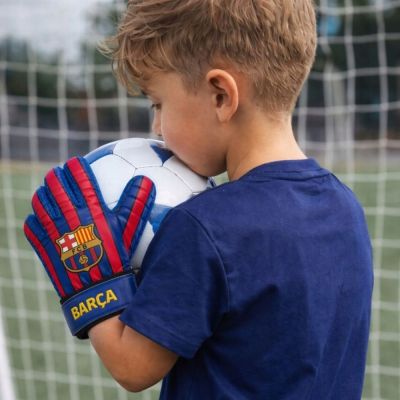 6. FC Barcelona Junior Goalkeeper Gloves BG9003