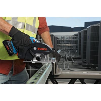 12. Bosch Combi-kit 4 outils 18V Battery