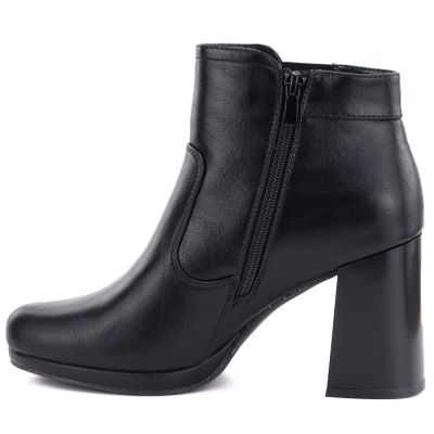 3. Women's ankle boots with a block heel and platform, insulated, black, M.Daszyński AF125B-1