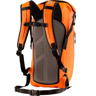 27. Alpinus Kayak 28 waterproof backpack ZN43399