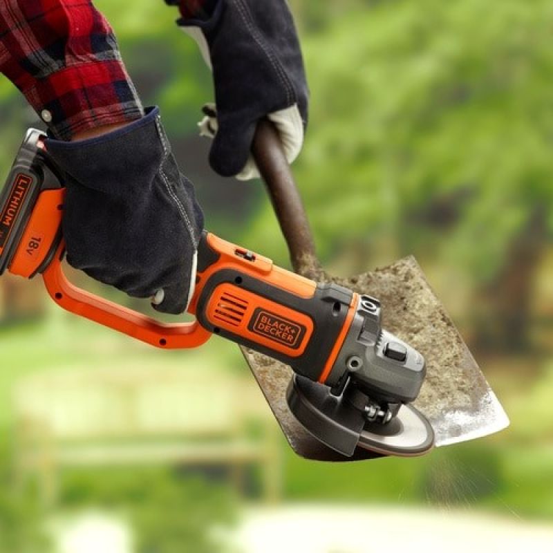 13. 18V BDBCG720N BLACK+DECKER Cordless Angle Grinder