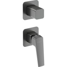 Concealed shower tap with shower diverter
