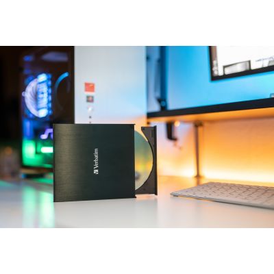 3. Verbatim EXTERNAL SLIMLINE External CD/DVD Drive