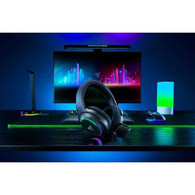 6. Razer Barracuda X Chroma Headset wireless overear black