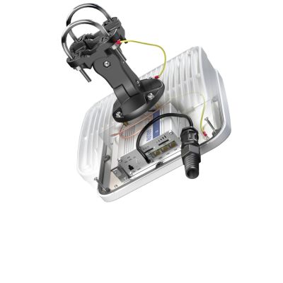 4. QuWireless QuMax Antenna – directional PoE/LAN antenna, 6 dBi