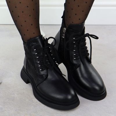 7. Women's leather insulated ankle boots S.Barski 52-612