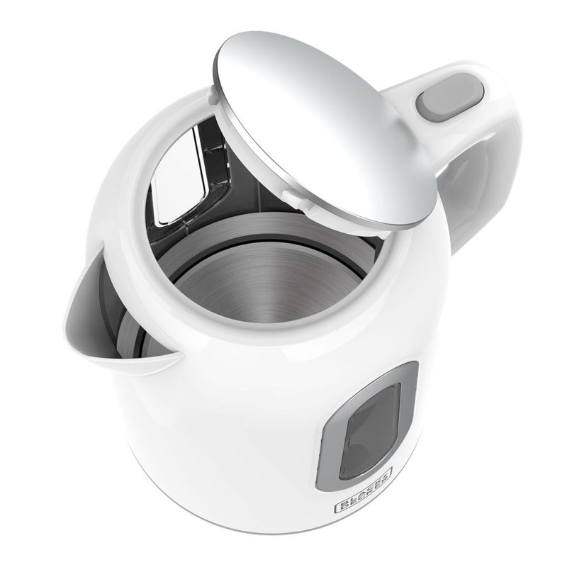 4. Black+Decker BXKE2204E Electric Kettle (2200 W; 1.7 l)
