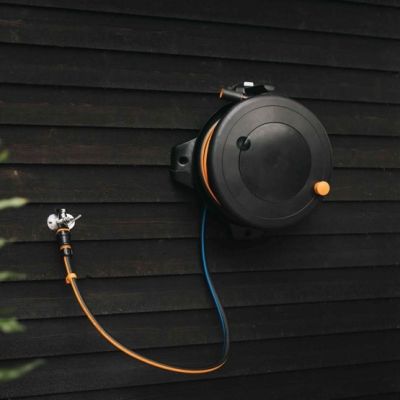 7. FISKARS HOSE REEL SOLID L 1/2" 30m WATERWHEEL