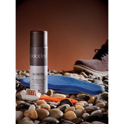 8. Coccine leather impregnation spray DA0265