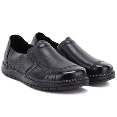 8. Women's comfortable leather slip-on shoes, black, Vinceza 107241