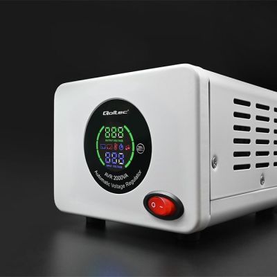 7. QOLTEC AUTOMATIC VOLTAGE STABILIZER AVR 2000VA