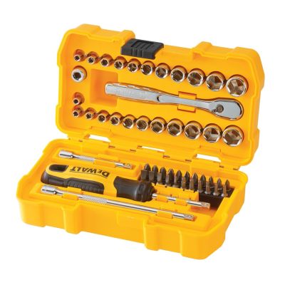 3. DeWALT DWMT81610-0 socket/socket set