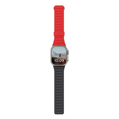 9. UAG Pathfinder – reversible silicone magnetic band for Apple Watch Series 4–6 & SE 1–3, 44 mm / Series 7–9, 45 mm / Series 10–11, 46 mm / Ultra 1–3, 49 mm (Ash/Lava)