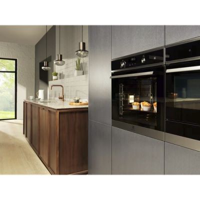 4. ELECTROLUX EOD6F77WV Oven
