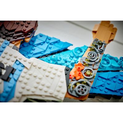 7. LEGO Editions 43018 - Lionel Messi: Cieszyn