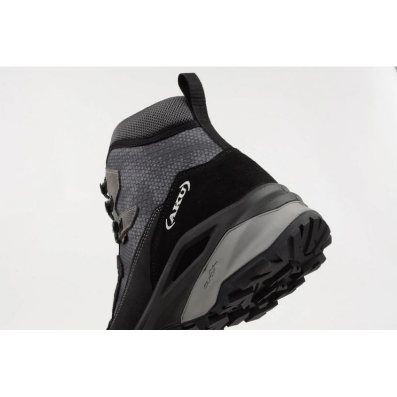 8. Aku Adapta Gore-tex M 495624 shoes