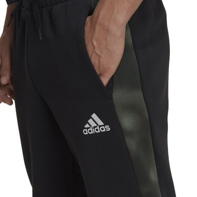 12. adidas Essentials Camo Print Fleece Pant M HL6929