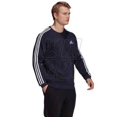 2. Adidas Essentials Sweatshirt M GK9079