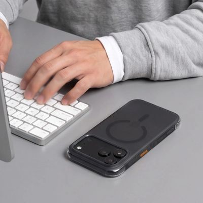 8. Tech-Protect MagAir MagSafe CC case for iPhone 18 Pro / 17 Pro - matte black