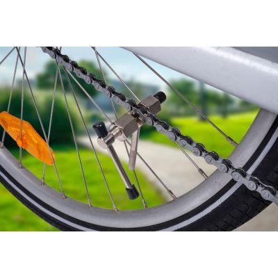 5. BICYCLE GEAR CHAIN RINGER
