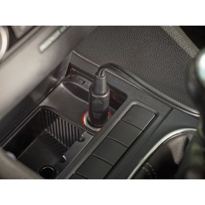 8. Black&Decker PV1200AV-XJ 12V Car Vacuum Cleaner