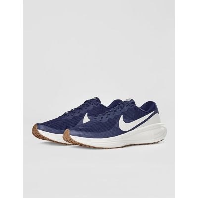 4. NIKE REVOLUTION 8 (HJ9198-402)