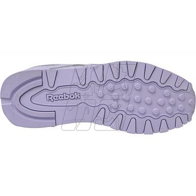 8. Reebok Classic Leather JR BD5543 shoes