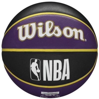 3. Basketball 7 Wilson Los Angeles Lakers WZ4021502X