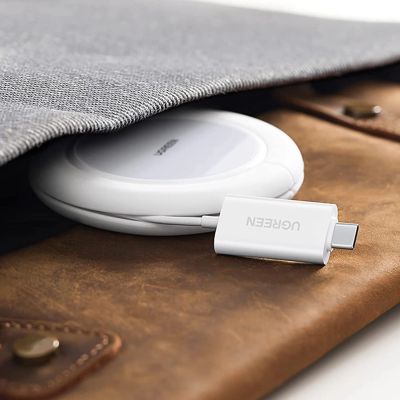 6. Ugreen CD245 40123 wireless Qi / MagSafe charger 15W with USB-C cable - white