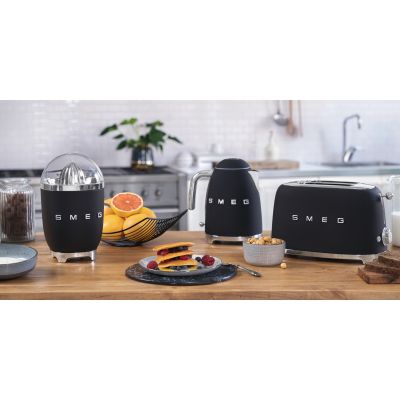 49. SMEG TSF01BLMEU Toaster