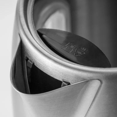 8. Kettle 1.7L 2200W ZCK7950 Zelmer black/inox