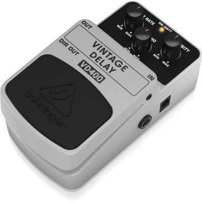 3. Behringer VD400 Effects Pedal