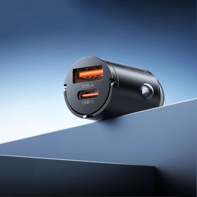 4. ORICO MiniRing 30W 1A1C Metal Car Charger with Handle