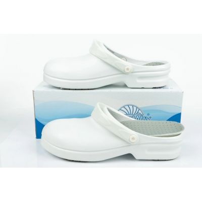 16. Safeway AD811 Medical Work Shoes