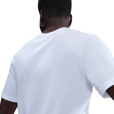 4. Nike Inter Milan Crest Tee HQ8397-100