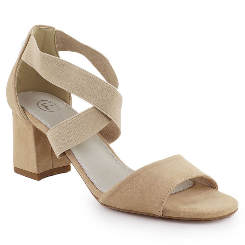 4. Women's slip-on sandals with a block heel, beige Filippo DS6920