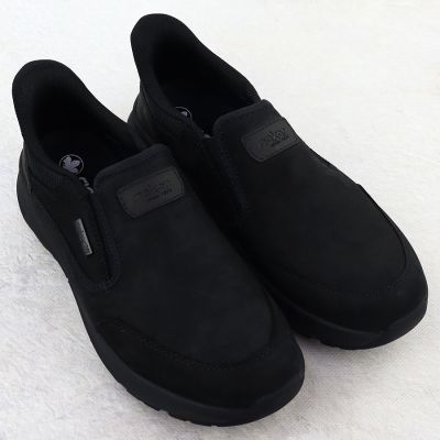 3. Men’s Waterproof Leather Slip-On Shoes, Black Rieker 06052-00