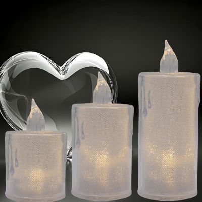 6. SET OF 3 DECORATIVE LED CANDLES, WARM WHITE