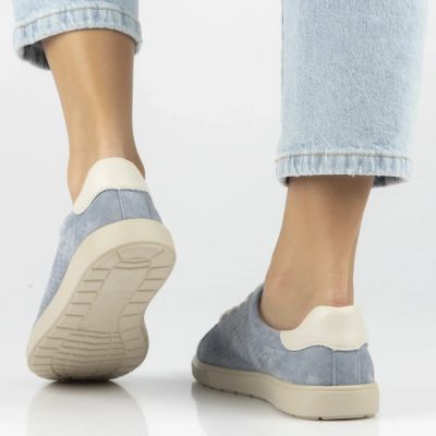 7. Women's blue leather shoes Filippo DP6738